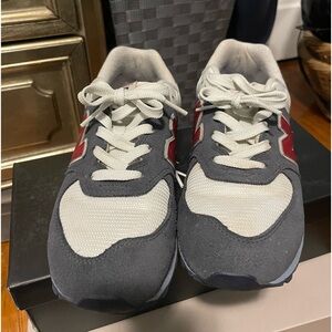 Women size 5 blue and white New Balance Sneakers